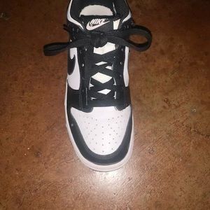 Black and white Nike Panda low dunks